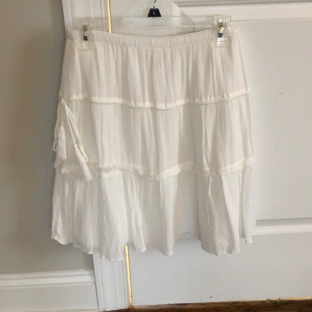 Max studio white skirt size medium